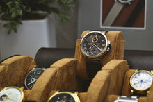 Load image into Gallery viewer, Watch case for large watches
